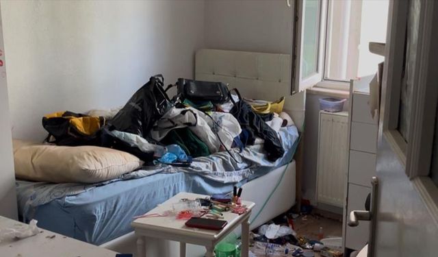 Çöp eve dönen daireden 2 kamyon atık çıktı: Belediye ekipleri şoke oldu