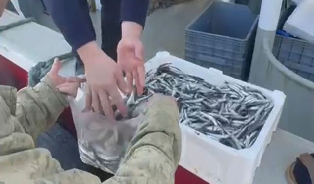 200 liraya aldığı kasayı kilosu 200 liradan satan esnaf protesto edildi