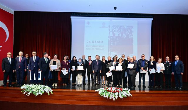 ESOGÜ'de 24 Kasım Öğretmenler Günü kutlandı