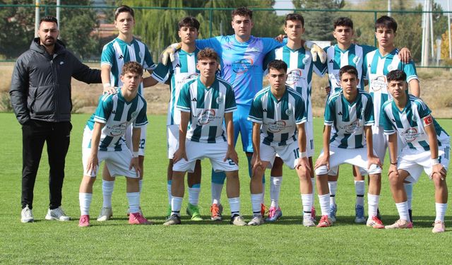 Şekerspor farklı geçti 7-1