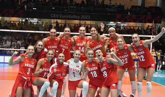 A Milli Kadın Voleybol Takımı, Azerbeycan'ı 3-0 mağlup etti