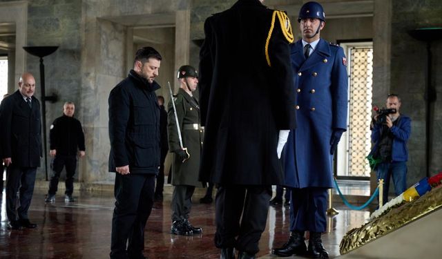Ukrayna Devlet Başkanı Zelenskiy Anıtkabir’de