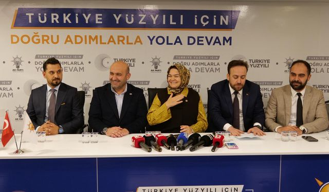 Serhat Tunç, AK Parti Tepebaşı İlçe Başkanlığı görevini devraldı