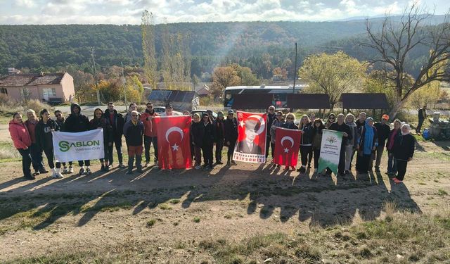 Geleneksel Atatürk’ü Anma Yürüyüşü Coşkuyla Gerçekleşti
