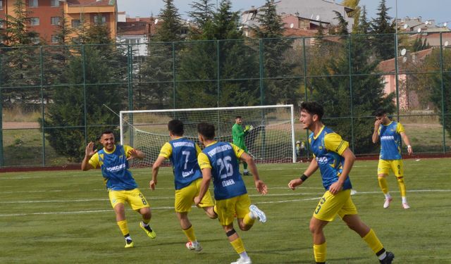 Çukurhisar gol olup yağdı 8-1