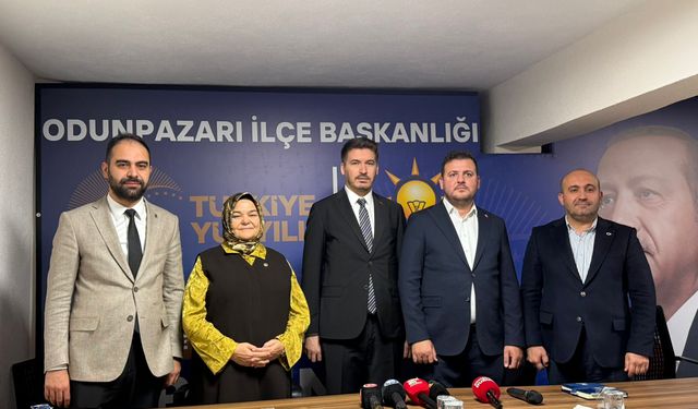 AK Parti Odunpazarı’nda devir teslim töreni!