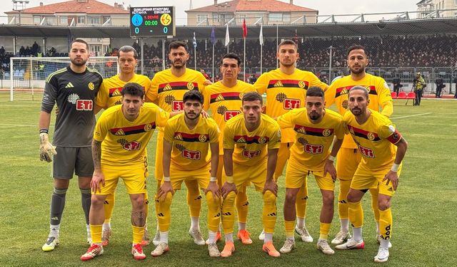 Es-Es Kütahya'da ilk yarıyı yenik kapattı