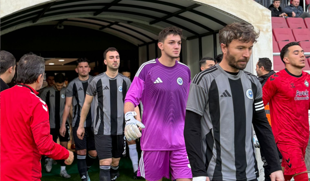 Anadolu İzmir'de kayıp 0-2