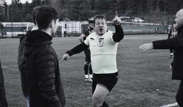 Eskişehir'de kanlı maç: Amatör maçta hakeme kafa atıldı!