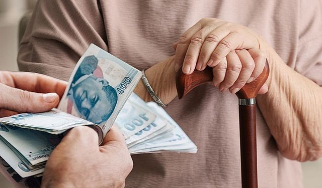 Emekli maaşlarında kesinti olacak: 1 Ocak'tan itibaren başlayacak
