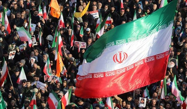 İran'daki gösterilerde ölü sayısı 3 bin 90’a çıktı