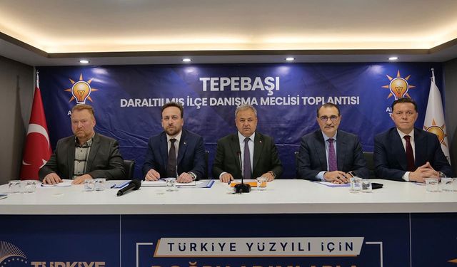 AK Parti Tepebaşı İlçe Danışma Toplantısı düzenlendi