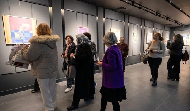 Eskişehirli Ressam Fatma Garip’ten “Kare Kök-K” resim sergisi