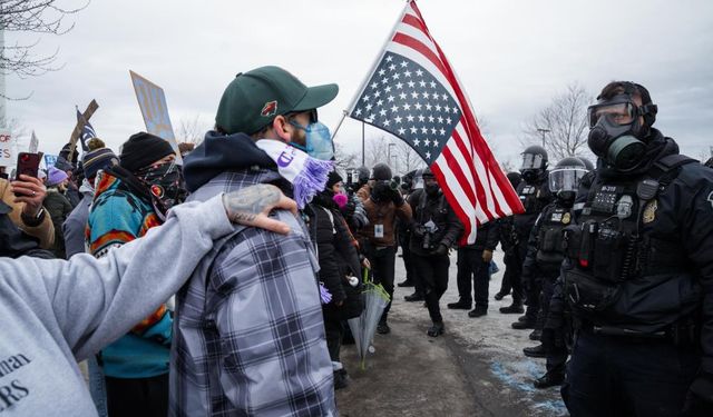 Trump tehdit etti: "Hızla son vereceğim!"