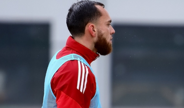 Golcü futbolcu taraftarla buluşacak