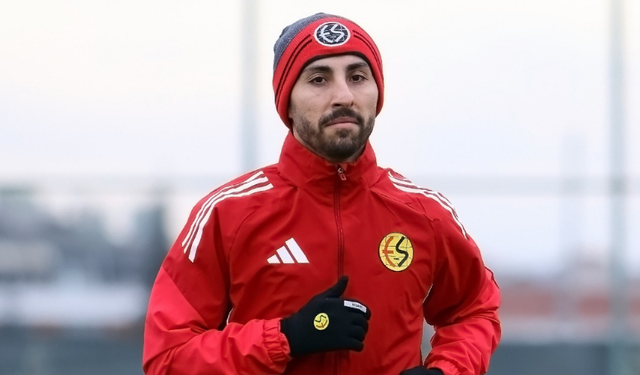 Kaptan dümene geçti