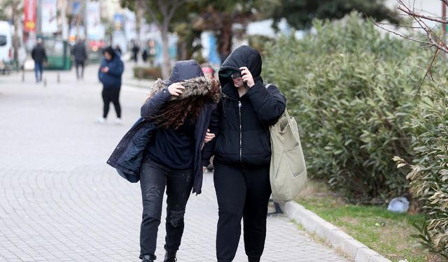 Meteorolojiden sarı kodlu uyarı: Eskişehir için kuvvetli fırtına alarmı