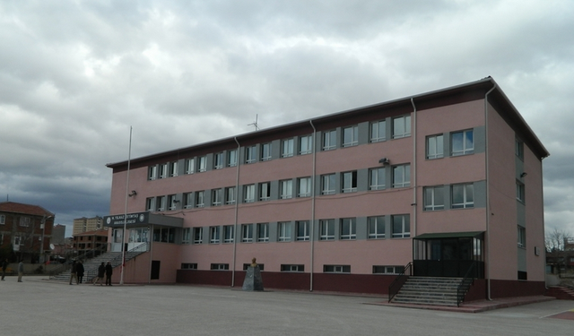 Eskişehir’de lisede skandal iddia: Sendikalar karşı karşıya geldi