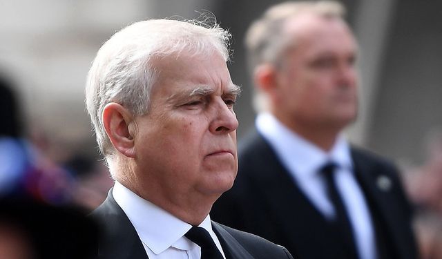 İngiltere’de eski Prens Andrew’un taht sırasından çıkarılabileceği iddiası