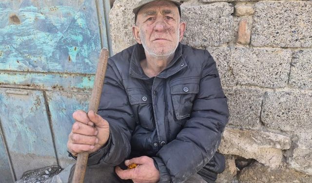 Eskişehir'de metruk evde yaşayan adam yardım eli bekliyor