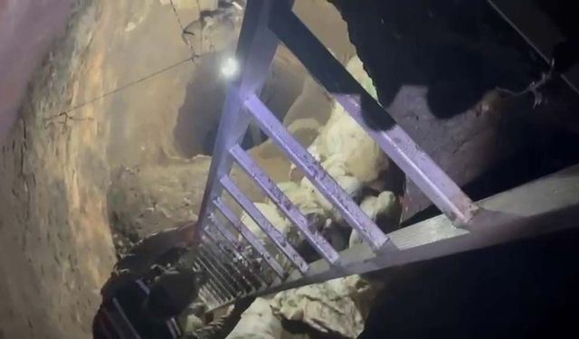 Define hevesiyle evinin bahçesine 2 yılda 40 metrelik kuyuyu kazdı