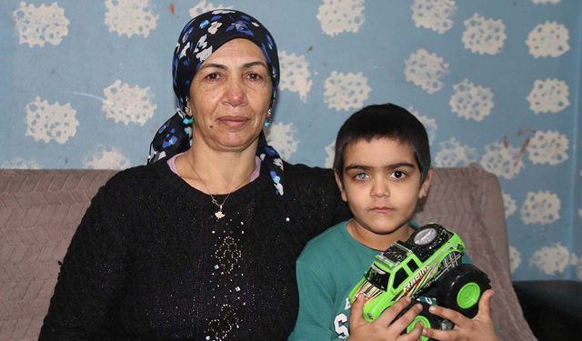 Eskişehir'de ramazan davulcusu babaanneye torununa ışık olmak için destek yağdı