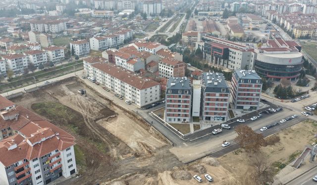 Eskişehir'in o mahallesinde dönüşüm devam ediyor: 111 konutluk dev projede temel atılıyor