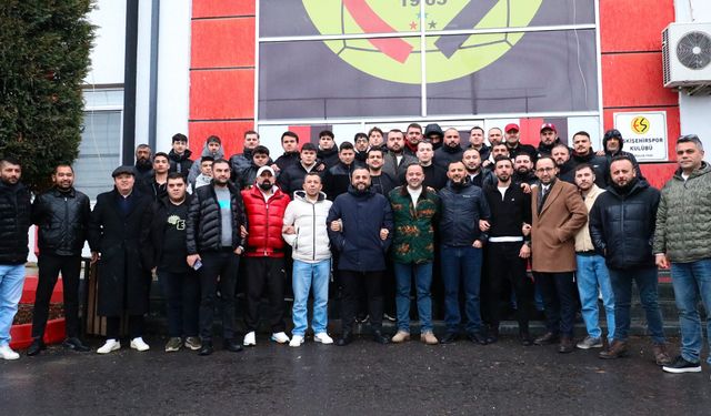 ETB’den Eskişehirspor Tesislerine Moral Ziyareti: Entok’tan Taraftara Teşekkür
