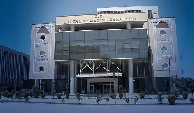 Hazine 8 yıl vadeli tahvil ile 2 milyar euro borçlandı