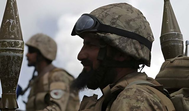 Pakistan, Afganistan’a açık savaş ilan etti