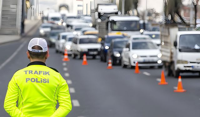 Resmi Gazete’de yayımlandı: Trafik cezaları can yakacak