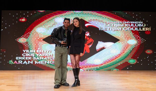 Anadolu Üniversitesi’nden “İletişim Ödülleri” gecesi