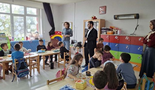 Anaokulunda velilere 'Ramazan ve Oruç' konulu seminer verildi