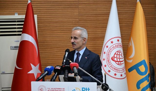 Bakan Uraloğlu: "Günlük kargo kabulü 1 milyon adedi aşarak tarihi bir seviyeye ulaştı"