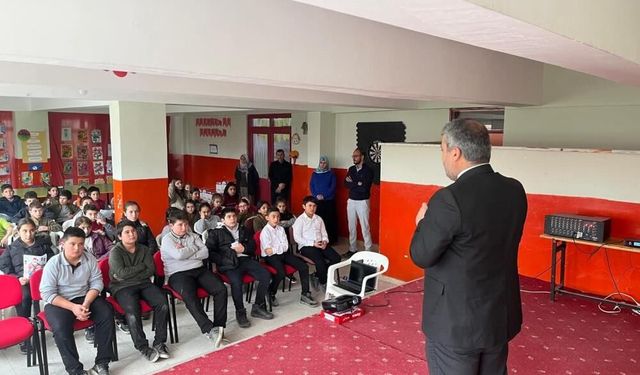Seyitgazi’de "Cami ve Hayat" konulu Değerler Eğitimi seminerleri devam ediyor