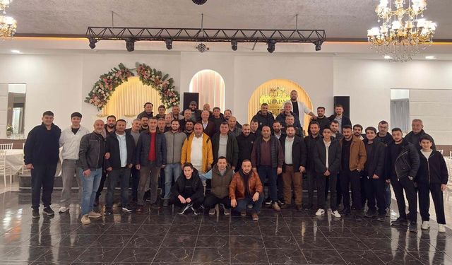 Eskişehir'deki Emirdağlı gençler iftarda buluştu