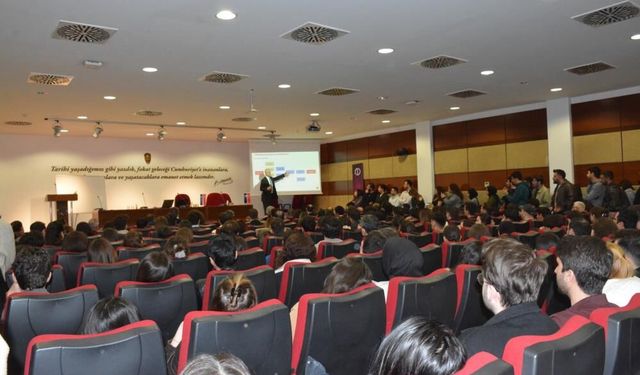 TCMB Başkan Yardımcısı Akçay: "Merkez Bankası olarak enflasyonla mücadele noktasında kritik bir süreçten geçiyoruz"