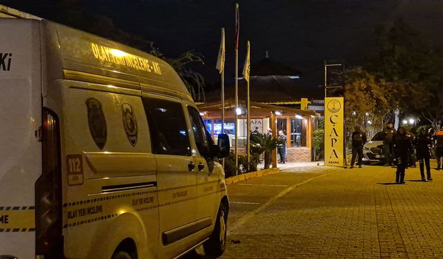 Restoranda önce selamlaştılar, sonra silahlar konuştu