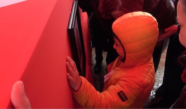 Şehit babaya son dokunuş: Yürek yakan veda!