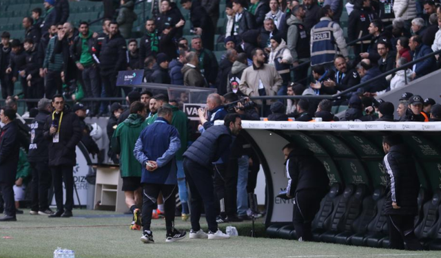 Selçuk İnan'dan görülmemiş protesto