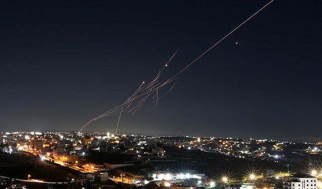 Hizbullah, Lübnan’dan İsrail’e gerçekleştirilen füze saldırılarını üstlendi: "Hamaney’in intikamı için yapıldı"