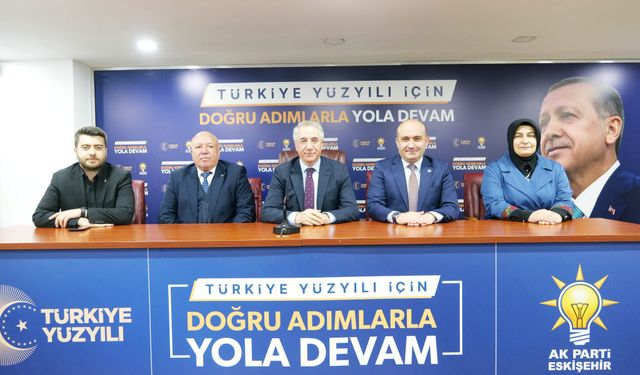 AK Parti Eskişehir Teşkilatı “3 Kademe Yerel Yönetimler Toplantısı”nda buluştu