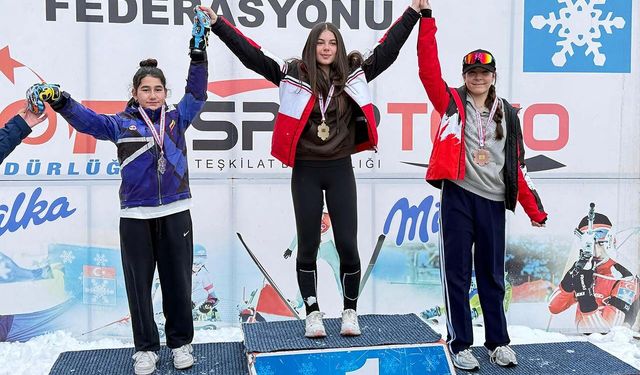 Eskişehirli kayakçılardan Türkiye dereceleri