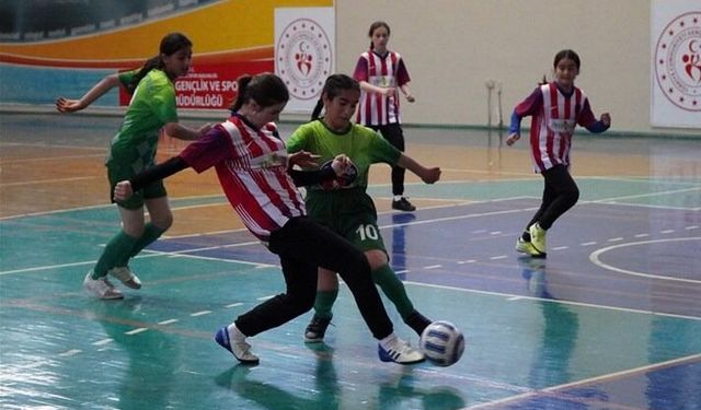 Futsalda grup maçları Eskişehir'de