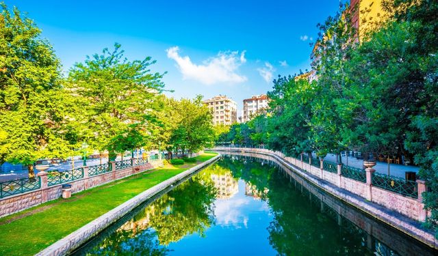Eskişehir Gezi Rehberi: En İyi Konaklama Bölgeleri ve Bütçe İpuçları