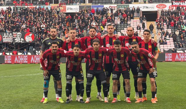 Es Es ilk yarıyı Jakob’la önde kapattı