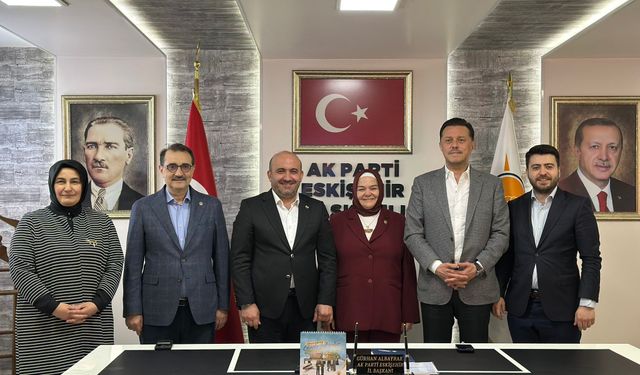 AK Parti Eskişehir’de Haftalık Yönetim Toplantısı yapıldı