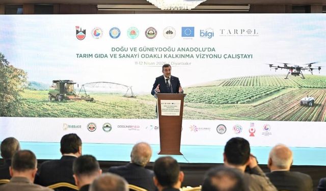 Cumhurbaşkanı Yardımcısı Yılmaz: "Coğrafyamızın da avantajlarını kullanarak lojistikte geliştirme stratejisi izliyoruz"