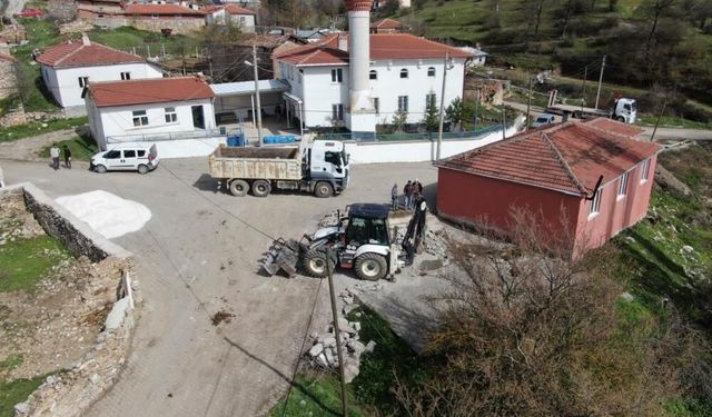 İnönü’de mahallelinin talepleri için çalışmalar başladı