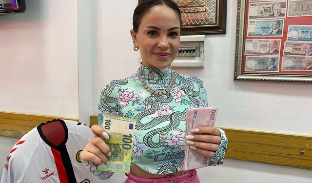 Bir anlık dalgınlıkla verilen 100 euro'yu müşteri geri getirdi